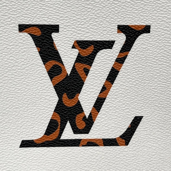 Louis Vuitton Monogram Giant Jungle Onthego GM - Picture 3 of 16